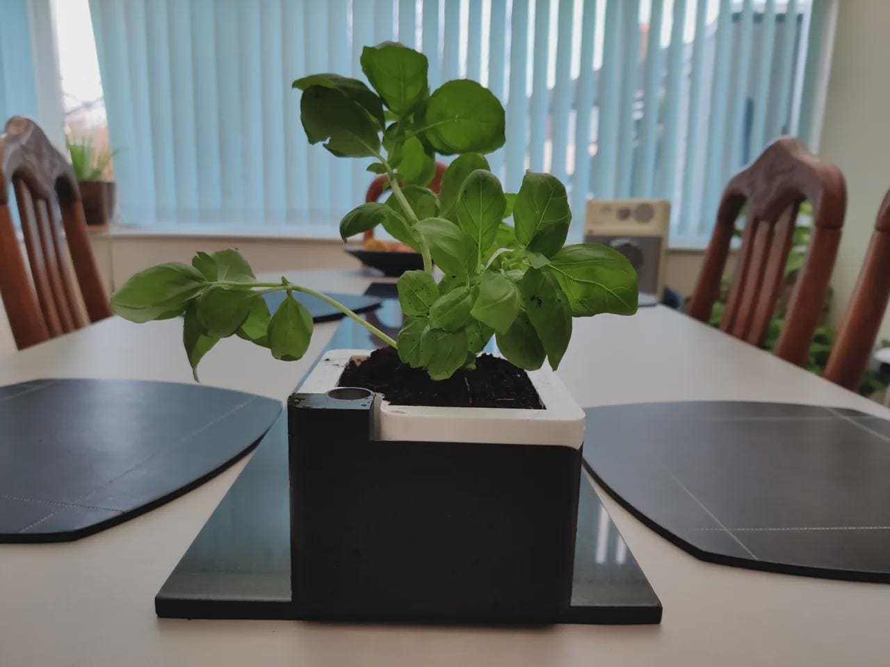 Self-Watering Planter 3D Printed Modern Pot with Built-In Reservoir for Indoor Plants, Succulents & Herb Garden
