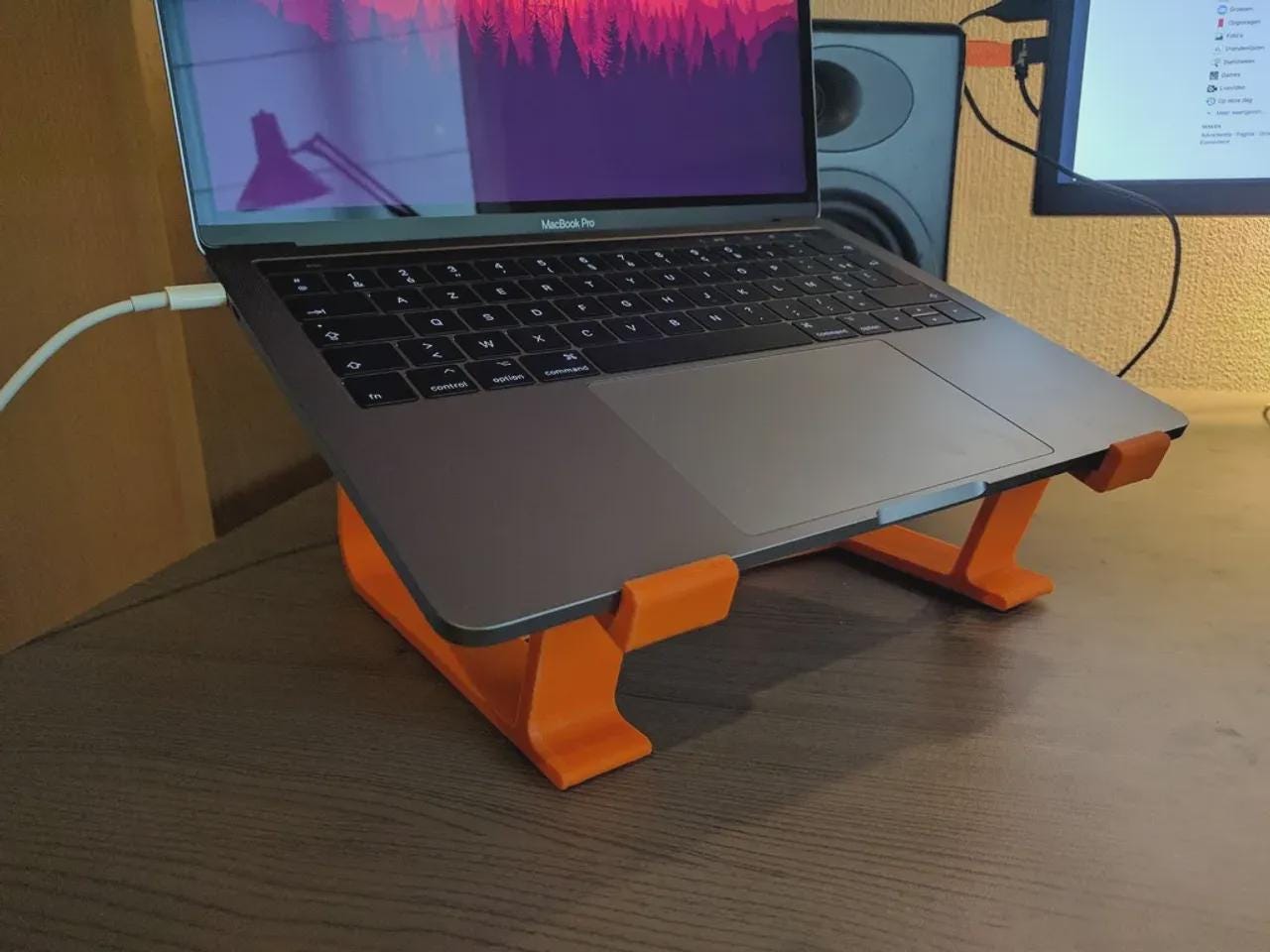 3D Printed Laptop Stand - Ergonomic, Lightweight & Modern Design