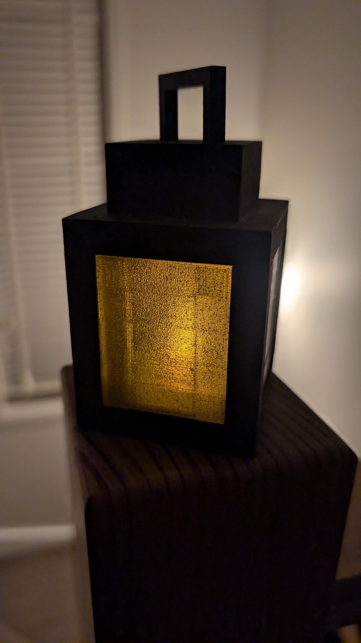 Minecraft Lantern-Inspired Table Lamp – 3D Wood Filament PLA | Cozy LED Tealight Candle Included