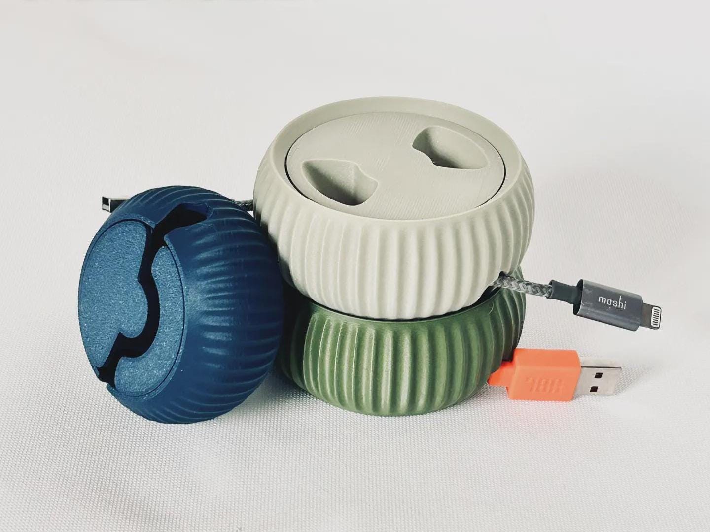 Cable Roller - Cord Roller - Desk Organisation