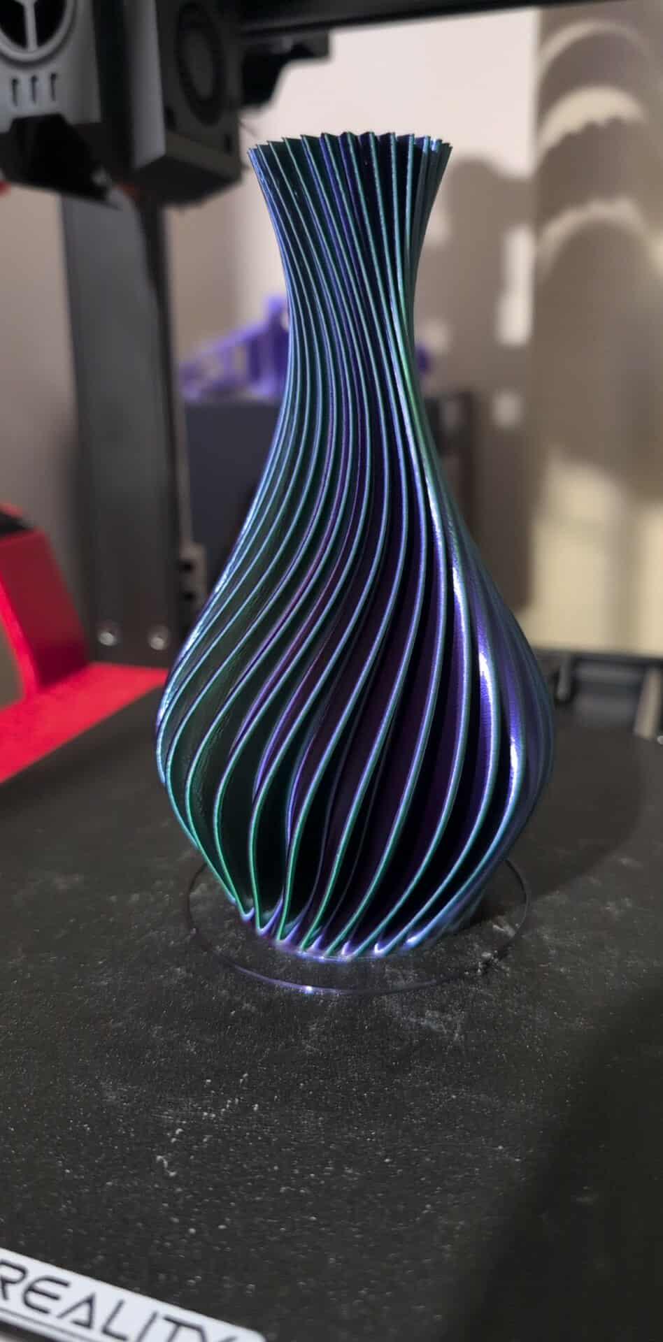 3D Printed Spiral Vase – Tri-Colour Silk PLA | Unique Home Decor, Modern Vase, Statement Piece