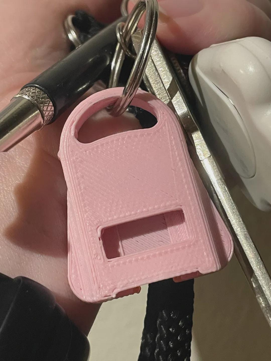 2-in-1 Can Opener & Resealable Lid – Smart Kitchen Essential