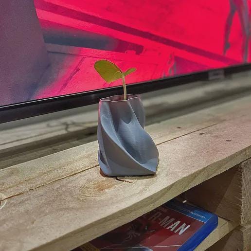 Spiral Vase – Modern 3D Printed Home Decor - Small and Large Sizes Available