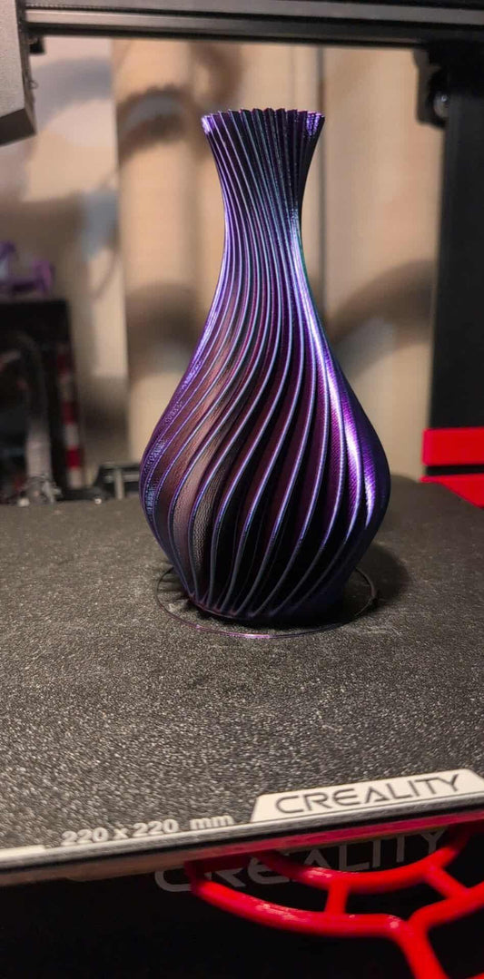 3D Printed Spiral Vase – Tri-Colour Silk PLA | Unique Home Decor, Modern Vase, Statement Piece
